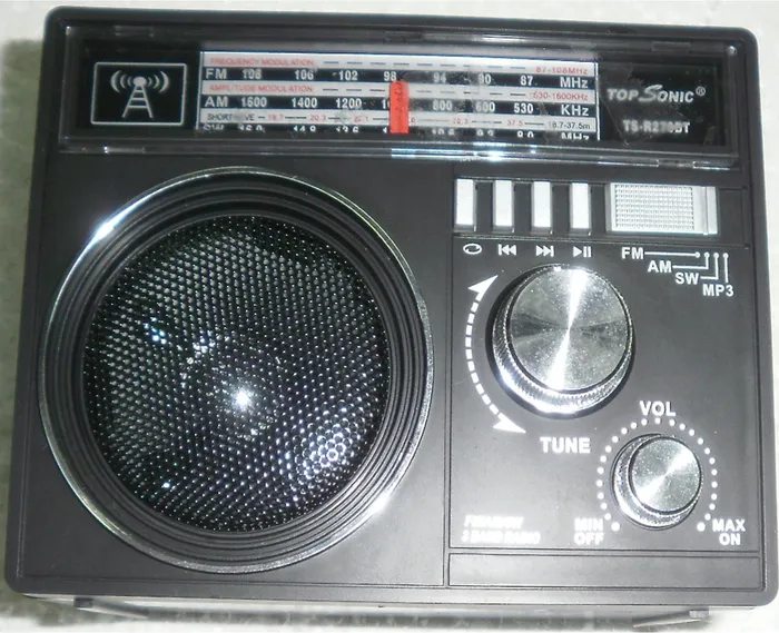 RADIO SONIVOX C/USB/SD/LANTER/RECARREG VS-R1556SL